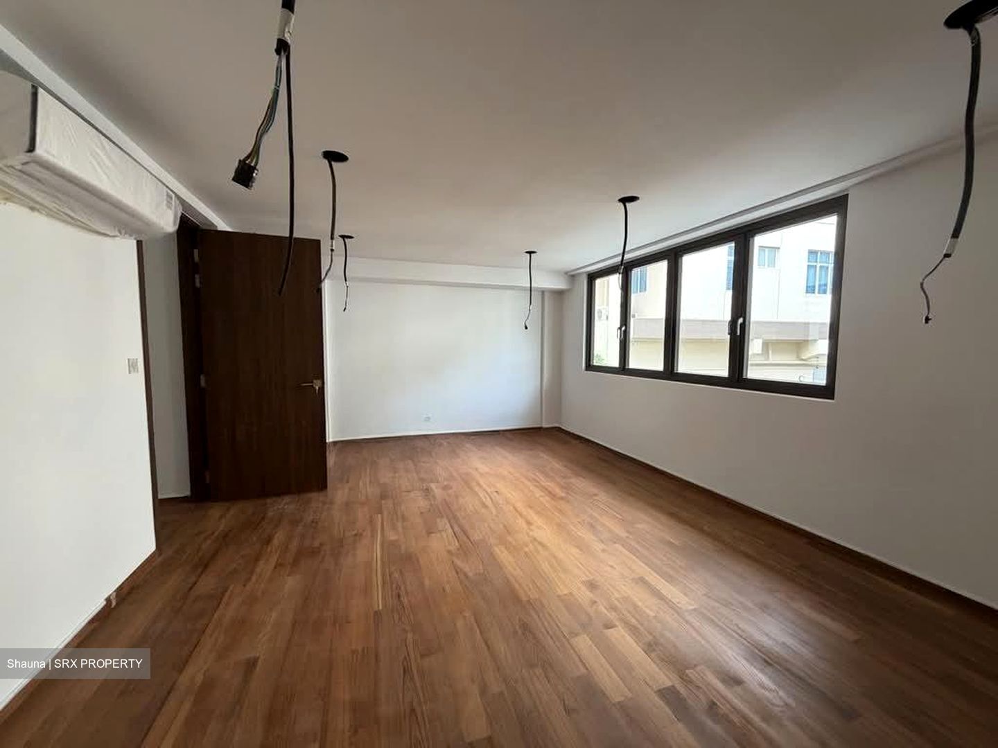 Coronation Road (D10), Semi-Detached #584510521